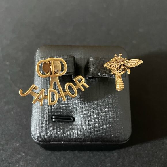 Dior stud earrings - Picture 1 of 4